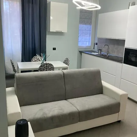 Frada 2 * Milan